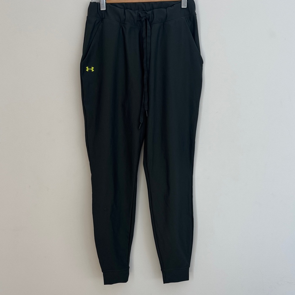 Under Armour Jogger Pants | Women's Small | Olive/Dark Green | Good Condition